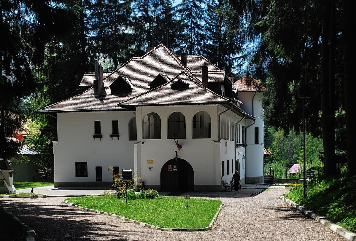 Casa memorială George Enescu – Vila Luminiș